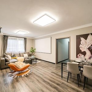 Appartement à 3 Chambres à Coucher