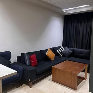 Appartement de Luxe à 2 Chambres à Coucher