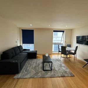 Appartement à 2 Chambres à Coucher