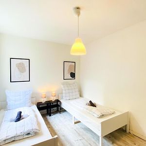 Appartement à 2 Chambres à Coucher