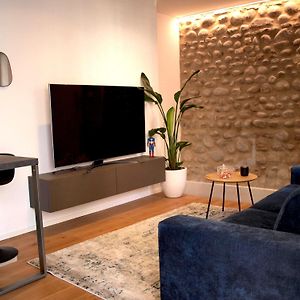 Appartement à 2 Chambres à Coucher