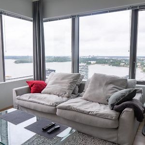 18Th Floor Helsinki High Point 1 Bdr Apartment With City View - Free Garage Parking