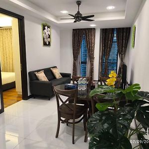 Appartement à 2 Chambres à Coucher