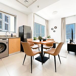 Trophy - Downtown Skyline Sanctuary Suite