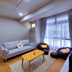Appartement à 2 Chambres à Coucher