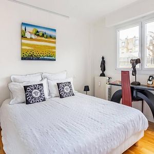 Private Bedrooms Near Eiffel Tower