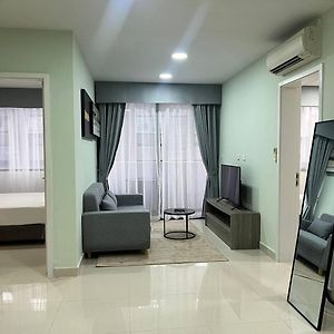 Appartement à 2 Chambres à Coucher