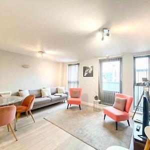 Appartement à 2 Chambres à Coucher