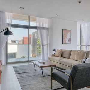 Appartement à 2 Chambres à Coucher