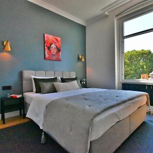 Appartement à 3 Chambres à Coucher