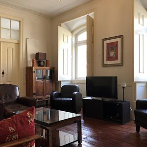 Appartement à 3 Chambres à Coucher