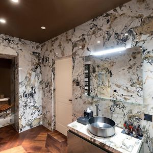 Suite à 2 Chambres à Coucher
