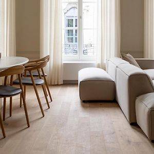 Suite à 2 Chambres à Coucher