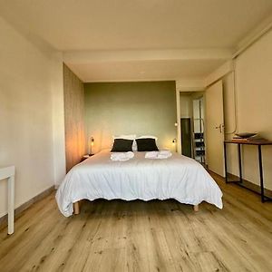 Appartement à 2 Chambres à Coucher