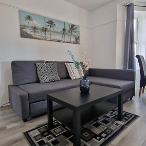 Appartement à 2 Chambres à Coucher
