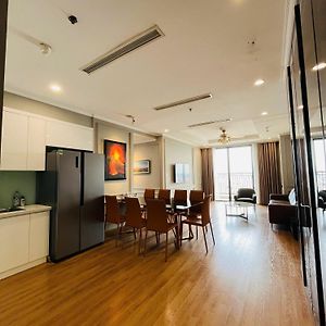 Appartement à 3 Chambres à Coucher