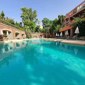 Amazing Apartment With Winter Pool