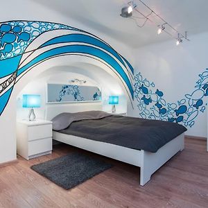 Appartement à 2 Chambres à Coucher