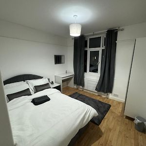 Elegant Estates Humble Abode Room 5