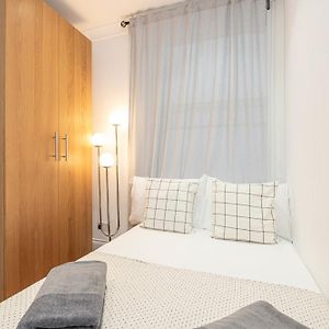 Appartement à 3 Chambres à Coucher