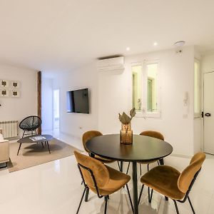 Apartamentos Embajadores XX