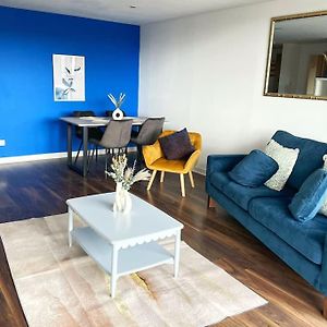 Appartement à 2 Chambres à Coucher