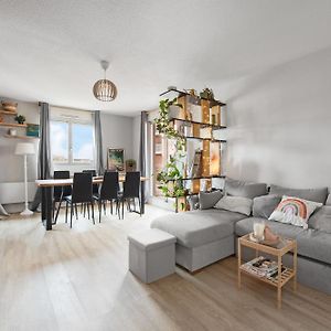 Appartement à 2 Chambres à Coucher