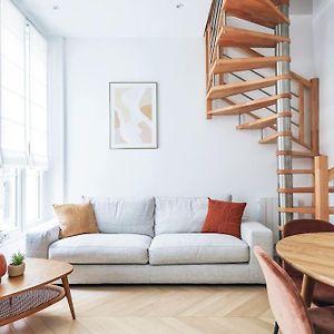 Appartement à 2 Chambres à Coucher