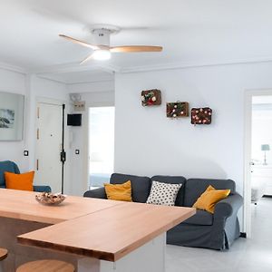 Riverside Apartment In Triana