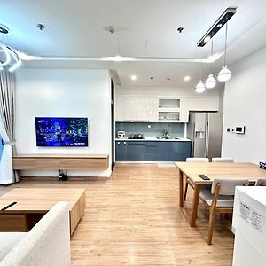 Luxury Apartment In Vinhomes Metropolis Hanoi
