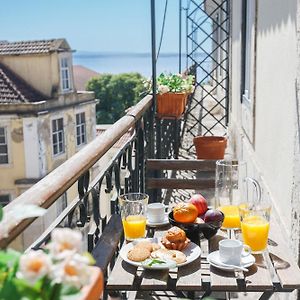 Appartement à 4 Chambres à Coucher