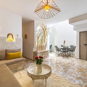 Villa à 3 Chambres à Coucher