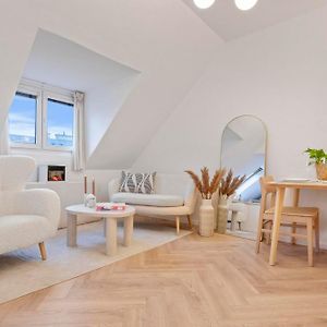 Charming Design Old Town Apartment