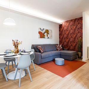 Appartement de Luxe à 2 Chambres à Coucher