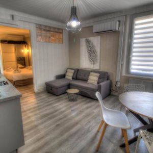 Appartement à 2 Chambres à Coucher