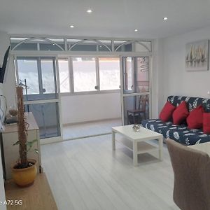 Appartement à 3 Chambres à Coucher