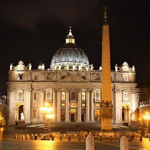 Minohouse Vatican View