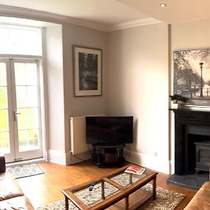 Appartement à 3 Chambres à Coucher