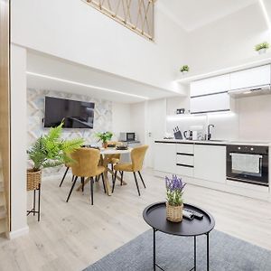 Appartement à 2 Chambres à Coucher