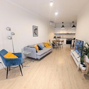 Appartement à 3 Chambres à Coucher