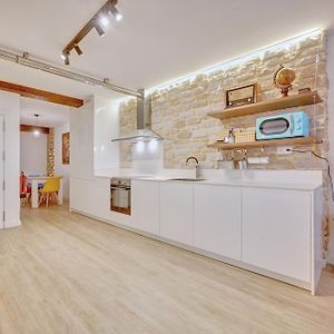 Appartement à 2 Chambres à Coucher