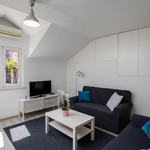 Appartement à 2 Chambres à Coucher