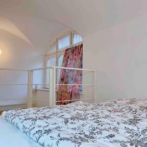 C Downtown Cozy Family Loft