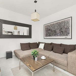 Appartement à 2 Chambres à Coucher
