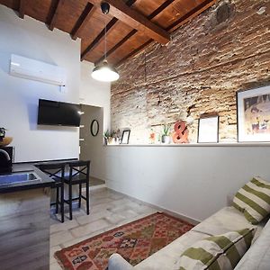 Dante, Apartment In The Historic Center