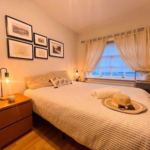 Appartement à 2 Chambres à Coucher