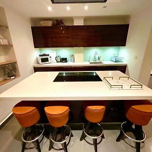Private 1 Bed Flat Chelsea