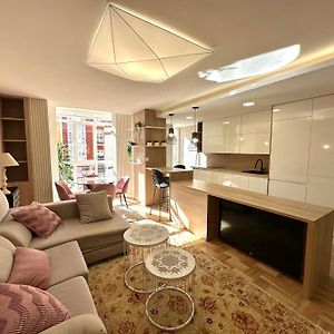 Appartement à 2 Chambres à Coucher
