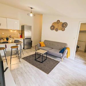 Appartement à 2 Chambres à Coucher