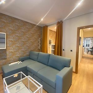 Appartement à 3 Chambres à Coucher